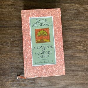 Simple Abundance: A Daybook of Comfort of Joy by Breathnach, Sarah Ban